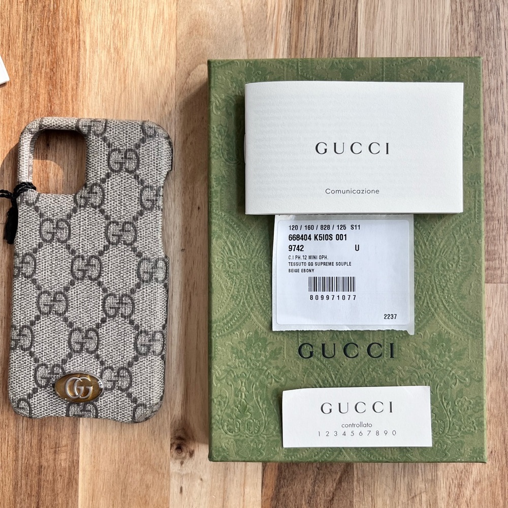 Gucci phone case for iPhone 12 mini. Original and authentic. proof of purchase.